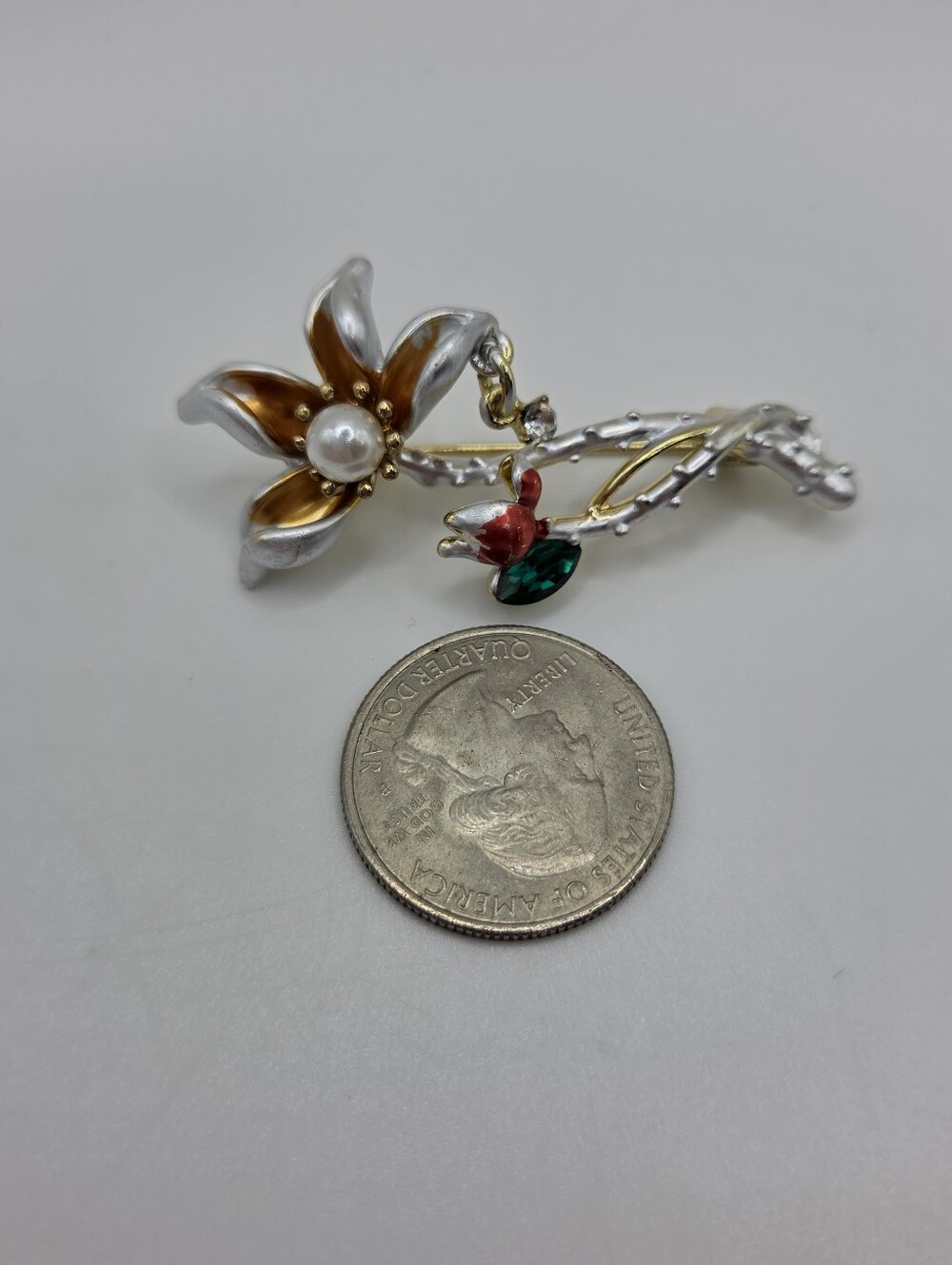 Red Lotus Flower Pearl Brooch Enamel Leaf Rhinestone Floral Pin New - Picture 4 of 5